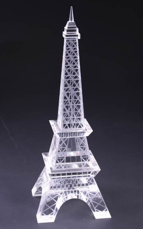 K9 Crystal Eiffel Tower