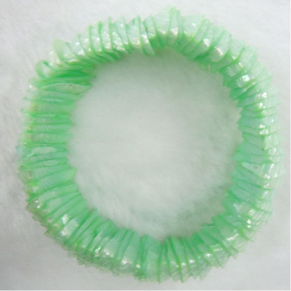 Lt. Green Shell Bracelet Dyed