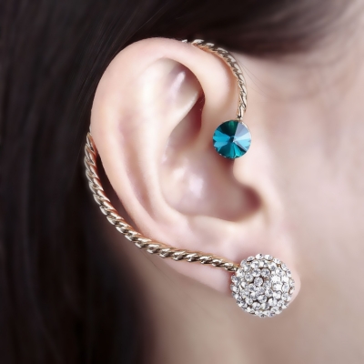 [Personalized rhinestone vintage round] Ear cuff