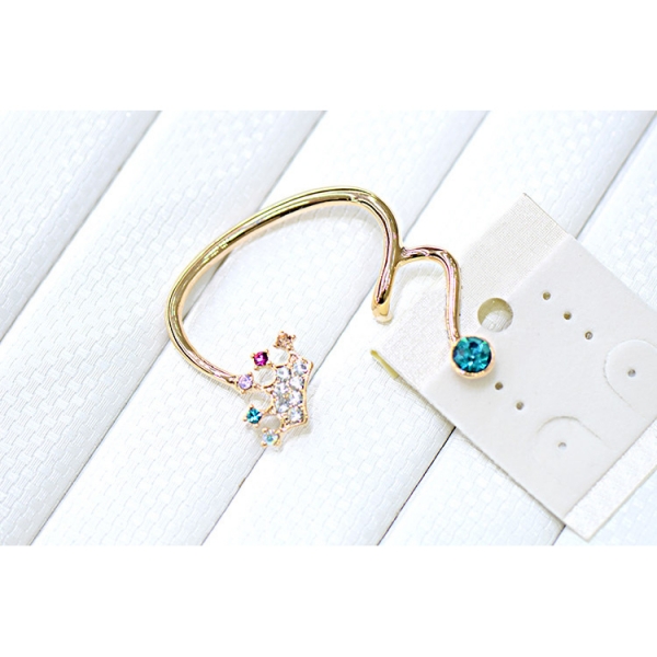 [Rhinestone crown] Ear cuff